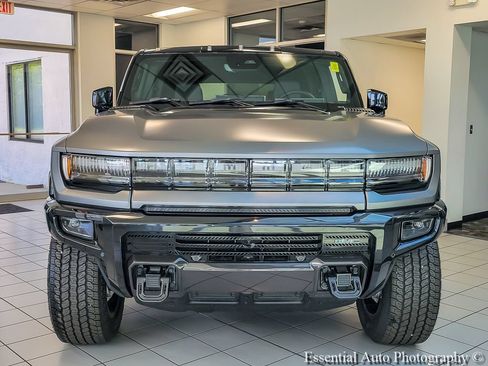 New 2026 GMC Hummer EV 3X w/ Carbon Fiber Edition Package AWD/4WD image 4
