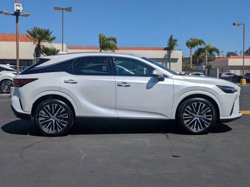 Used 2024 Lexus RX 350 w/ Convenience Package image 4