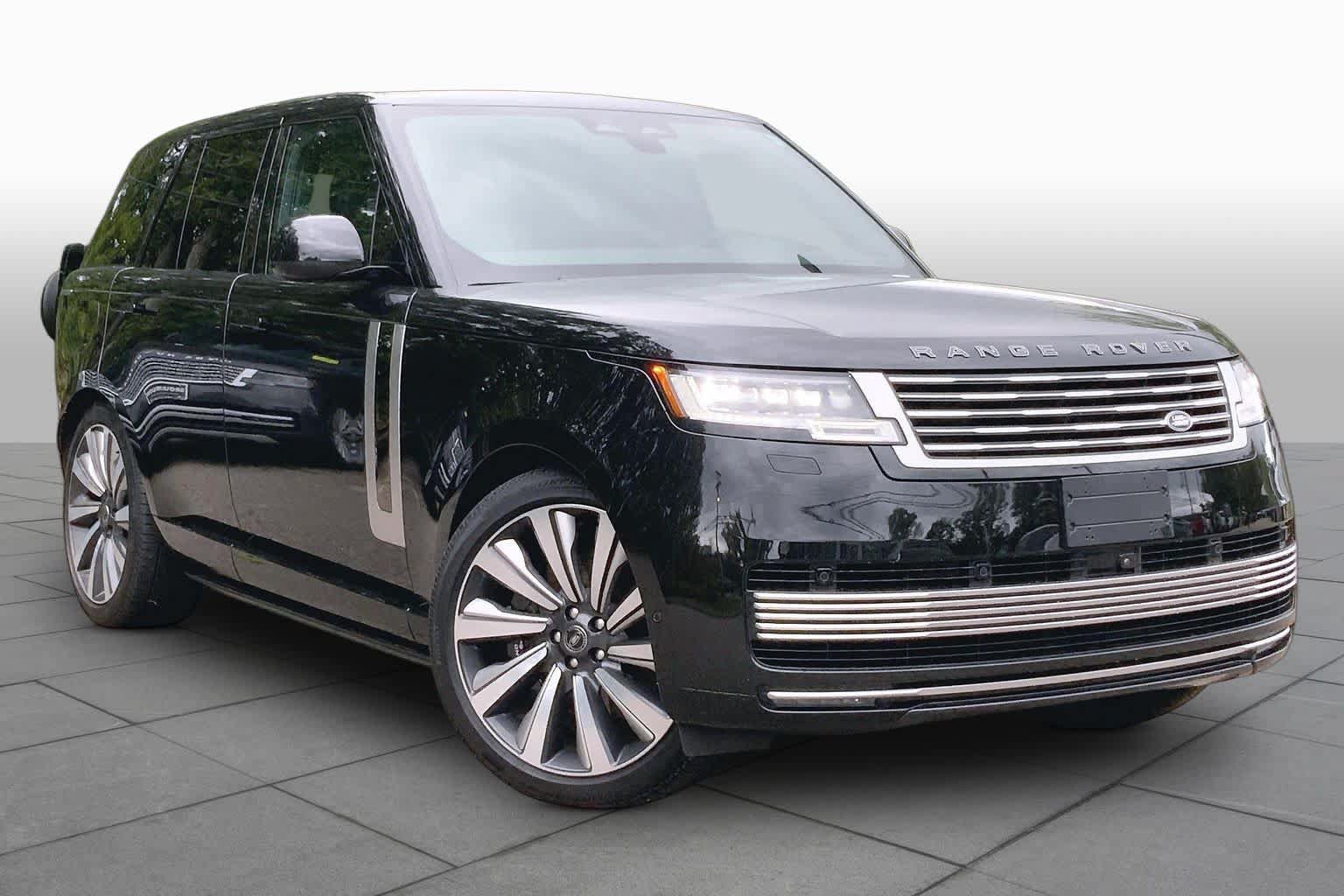 Used 2025 Land Rover Range Rover SV AWD/4WD image 3