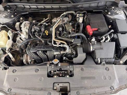 Certified 2021 Nissan Altima 2.5 SR FWD image 17