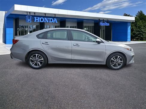 Used 2023 Kia Forte LXS w/ LXS Technology Package image 25