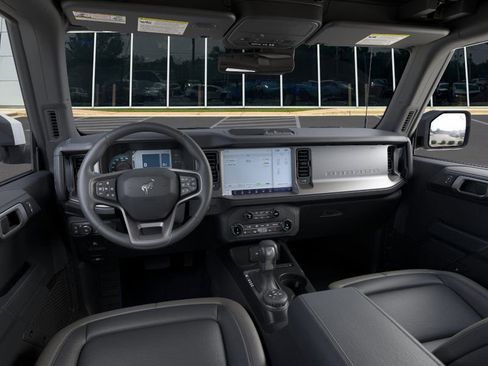 New 2025 Ford Bronco Outer Banks image 9