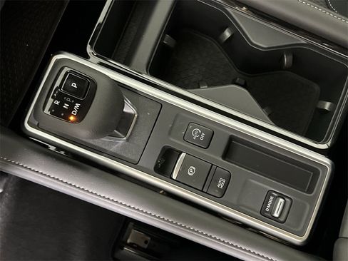 New 2025 Nissan Pathfinder SV image 21