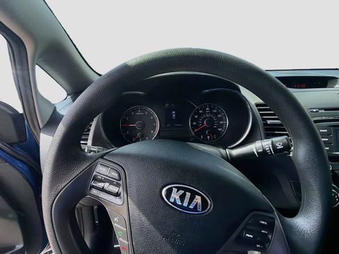 Used 2018 Kia Forte LX w/ LX Rear Camera Package FWD image 11