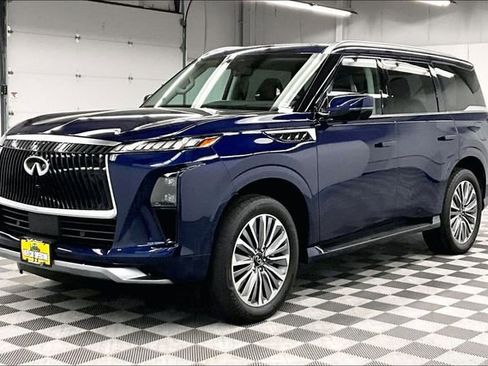 Used 2025 INFINITI QX80 Sensory AWD/4WD image 12