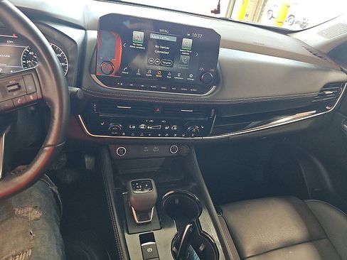 Used 2023 Nissan Rogue SL w/ SL Premium Package AWD/4WD image 10