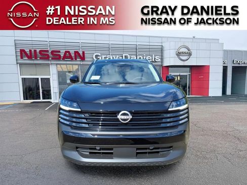 New 2026 Nissan Kicks SV w/ SV Premium Package image 2