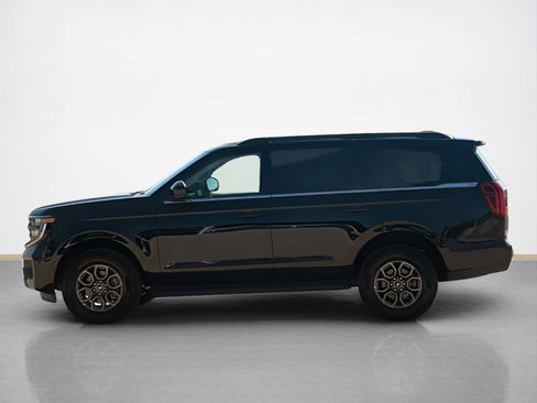 New 2025 Ford Expedition Active image 4