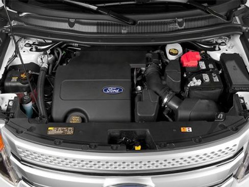 Used 2014 Ford Explorer XLT w/ Equipment Group 202A image 13