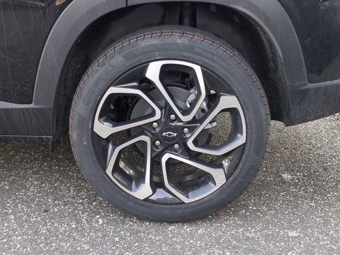 New 2026 Chevrolet Trax RS w/ Sunroof Package image 27