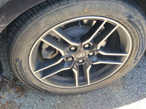 Used 2022 Ford Mustang Premium RWD image 4