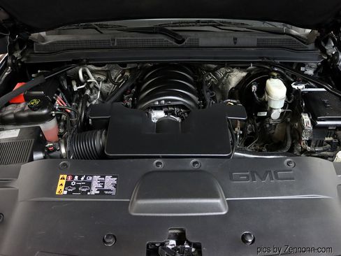 Used 2017 GMC Yukon XL Denali w/ Open Road Package image 39