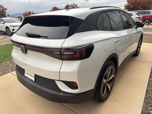 Used 2023 Volkswagen ID.4 Pro S image 4