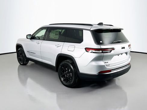 New 2026 Jeep Grand Cherokee L 4WD image 5
