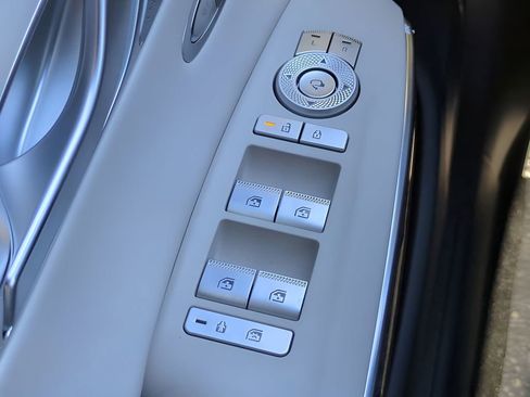 New 2026 Genesis GV70 3.5T Sport Prestige AWD/4WD image 22
