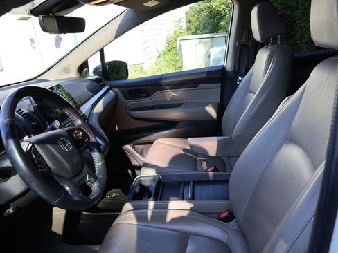 Used 2018 Honda Odyssey EX-L image 11