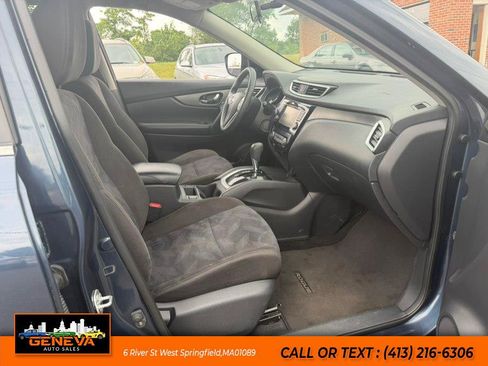 Used 2015 Nissan Rogue SV w/ SV Premium Package AWD/4WD image 11