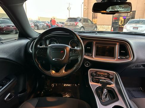 Used 2021 Dodge Challenger R/T image 18