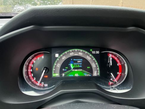 Used 2025 Toyota RAV4 XLE image 10