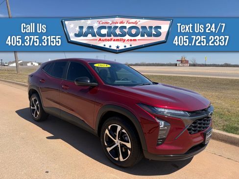 Used 2024 Chevrolet Trax RS w/ Sunroof Package image 1