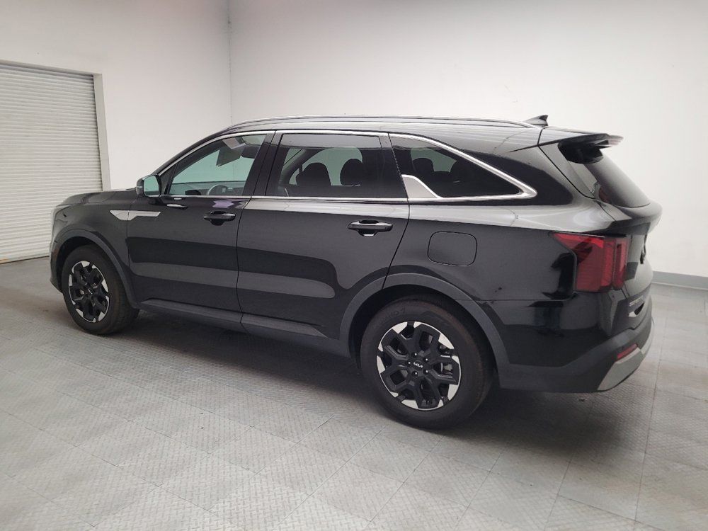Used 2024 Kia Sorento S FWD image 3