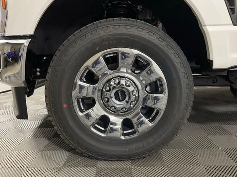 New 2025 Ford F250 Lariat w/ Chrome Package image 10