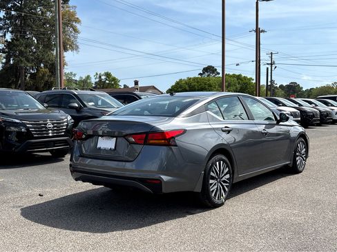 New 2026 Nissan Altima 2.5 SV FWD image 27
