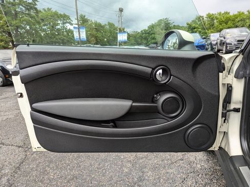 Used 2011 MINI Cooper Convertible FWD image 12