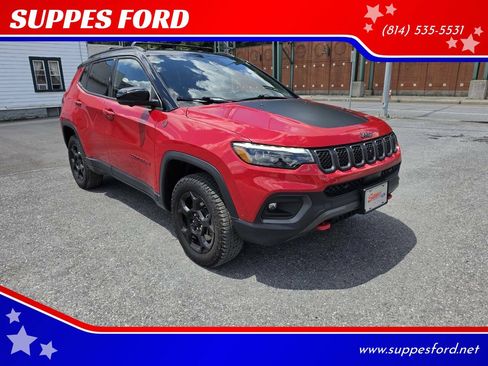 Used 2023 Jeep Compass Trailhawk w/ Trailhawk Elite Group AWD/4WD image 1