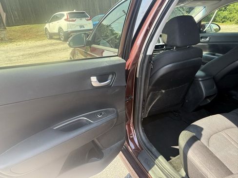 Used 2020 Kia Optima LX image 18