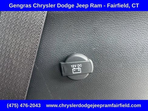 Certified 2024 Chrysler Pacifica Touring-L w/ S Appearance Package AWD/4WD image 38