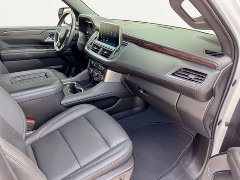 Used 2023 Chevrolet Tahoe Z71 AWD/4WD image 30