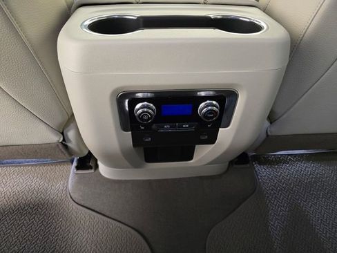 Used 2023 GMC Yukon Denali image 37