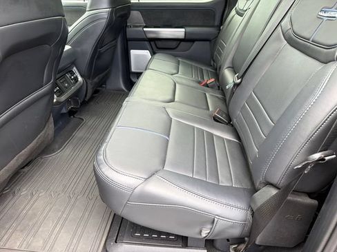 Used 2025 Ford F250 Platinum AWD/4WD image 22