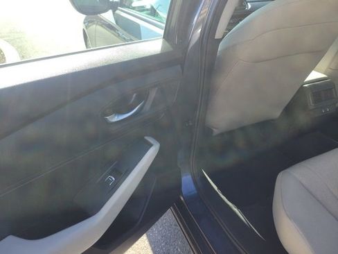 Used 2025 Honda Accord SE image 18