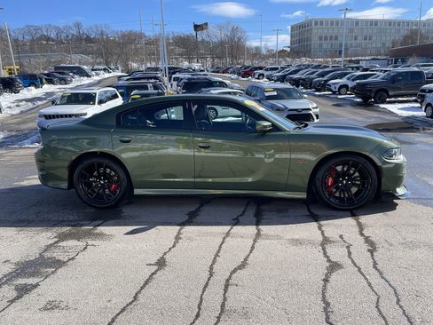Used 2022 Dodge Charger Scat Pack w/ Dynamics Package image 7
