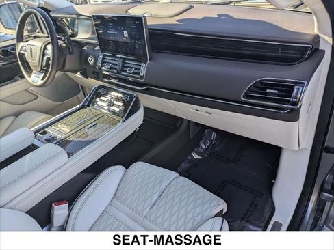 Used 2024 Lincoln Navigator Black Label image 32