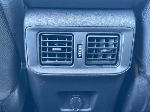 Used 2024 Toyota RAV4 LE image 17