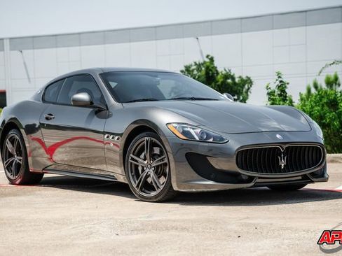 Used 2017 Maserati GranTurismo Sport image 32
