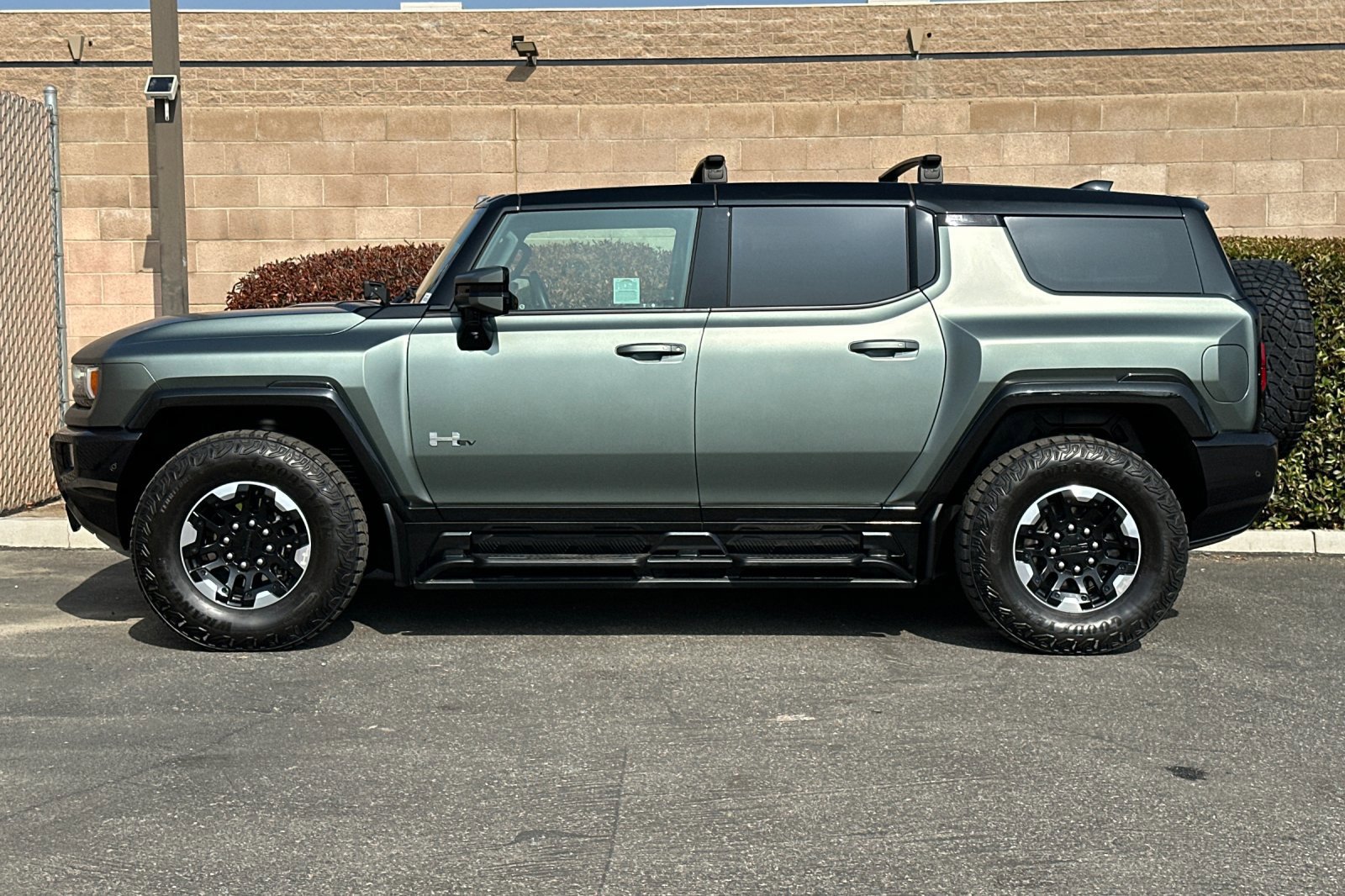 Certified 2024 GMC Hummer EV 3X w/ Extreme Off-Road Package AWD/4WD image 7