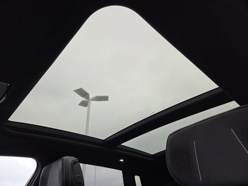 Used 2024 Cadillac Lyriq Sport image 3