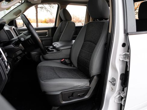 Used 2016 RAM 1500 Big Horn image 40