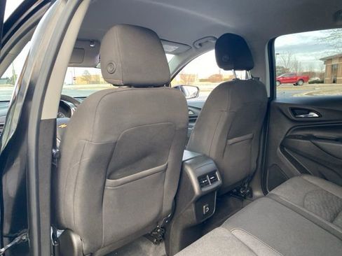Used 2021 Chevrolet Equinox LT image 22