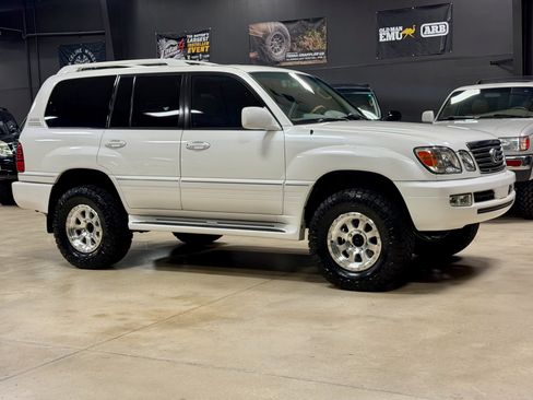 Used 2006 Lexus LX 470 4WD w/ Preferred Accessory Pkg image 4