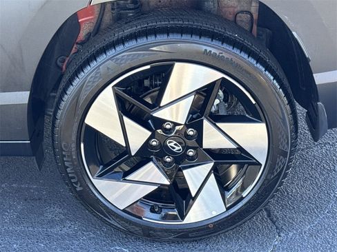 Used 2025 Hyundai Kona Limited image 19