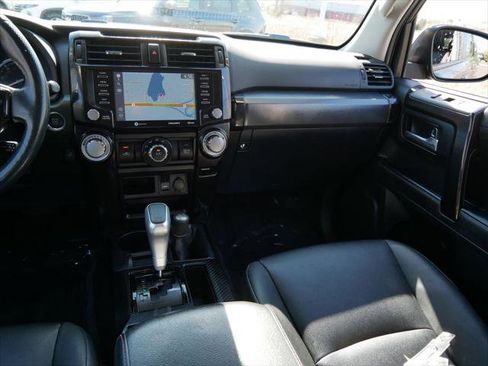 Certified 2024 Toyota 4Runner TRD Off-Road Premium AWD/4WD image 15