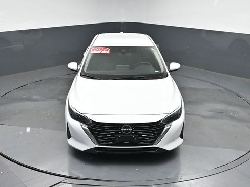 Used 2024 Nissan Sentra SV image 39