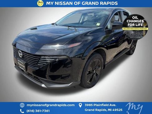 Used 2025 Nissan Murano SV AWD/4WD image 5
