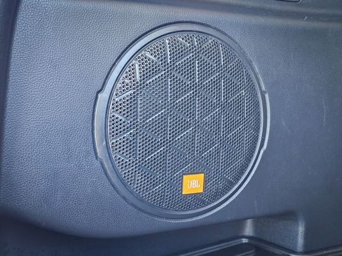 Used 2021 Toyota RAV4 XLE Premium image 36