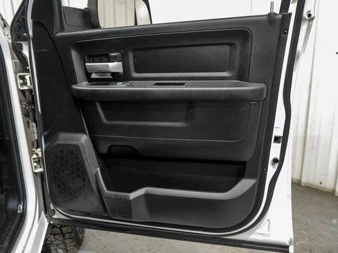 Used 2019 RAM 3500 Tradesman w/ Chrome Appearance Group AWD/4WD image 43